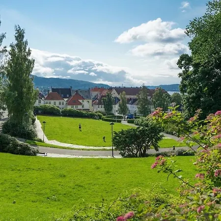 Apartman 500m To Bryggen - 5m To Bus I 2 Floors & Bathrooms